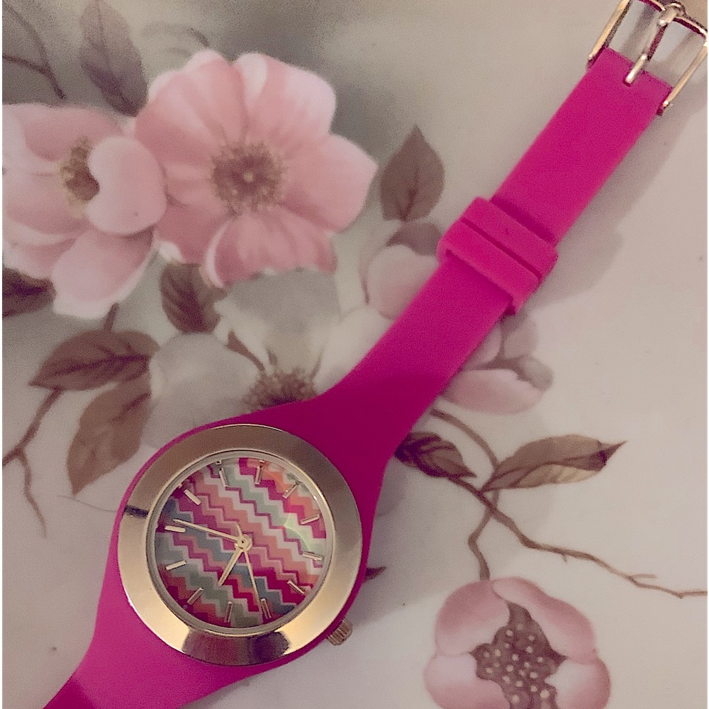 Hot Pink Geneva Watch. Never worn.